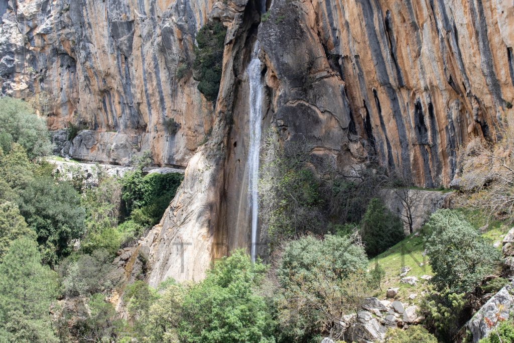 Cascada de Linarejos en el rio Guadalquivir, sierra de Cazorla