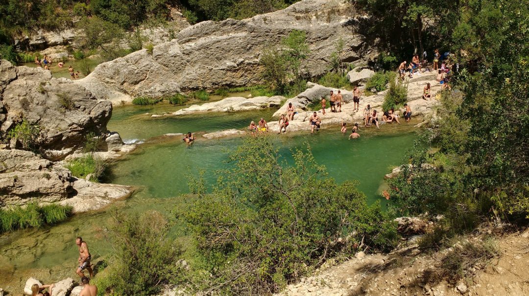 zonas de baño en Sierras de Cazorla, refrescarse en el río en una escapada rural